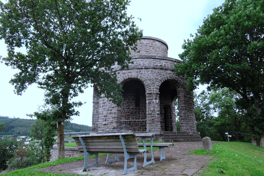 Oorlogsmonument Tempelchen Schleiden #1