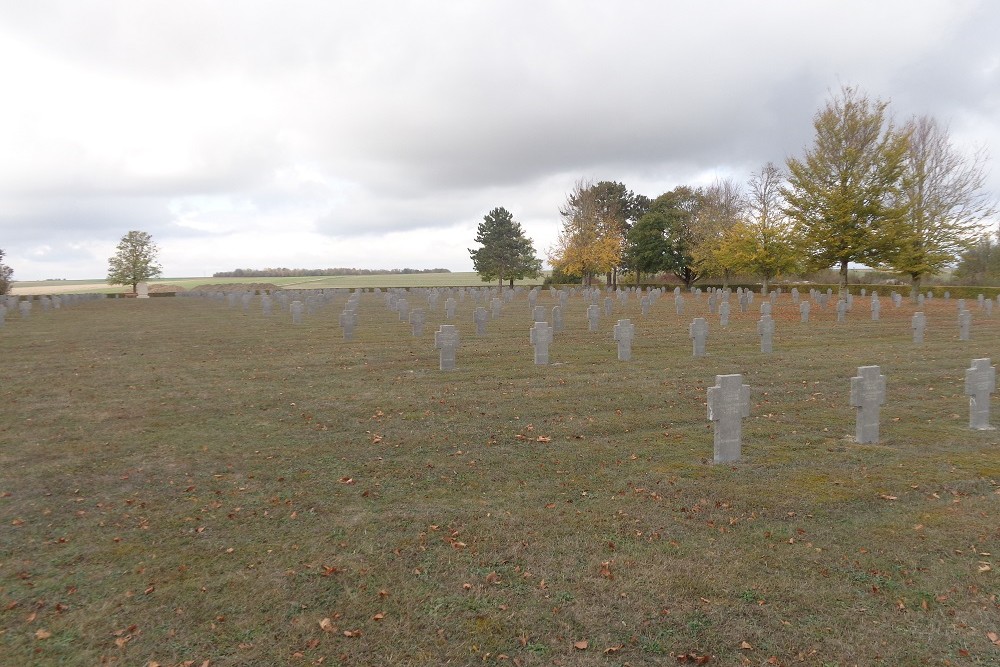 German War Cemetery Souain-Perthes-ls-Hurlus #2