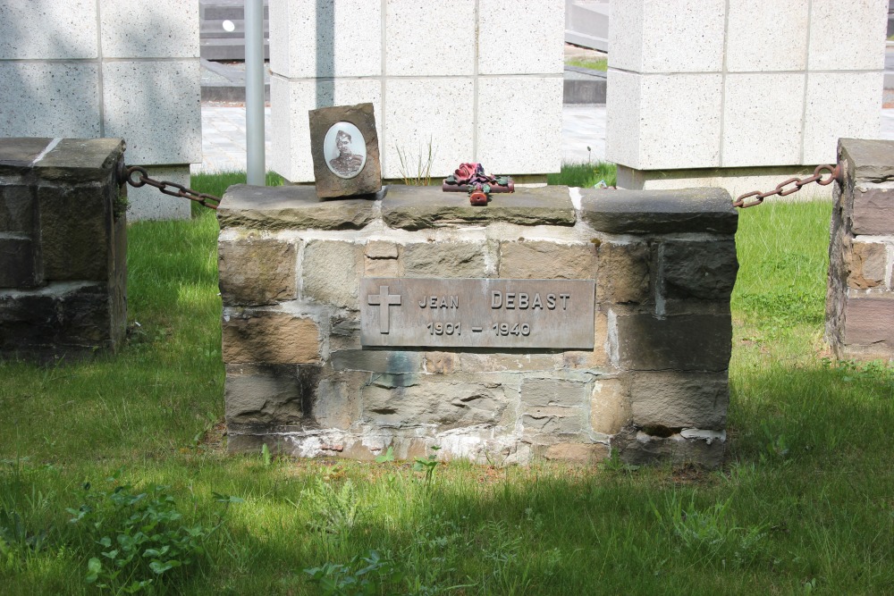 Belgian War Graves Lembeek #5