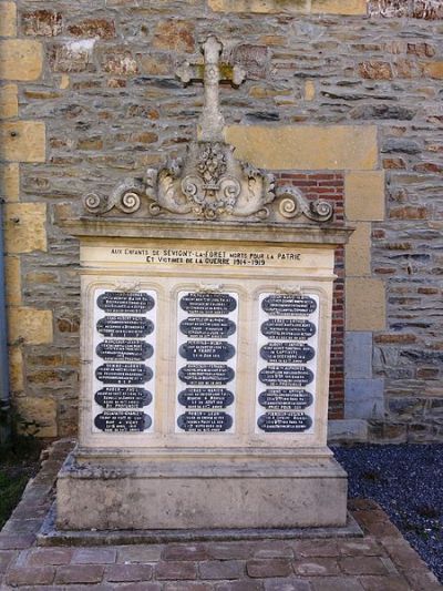 Oorlogsmonument Sévigny-la-Forêt