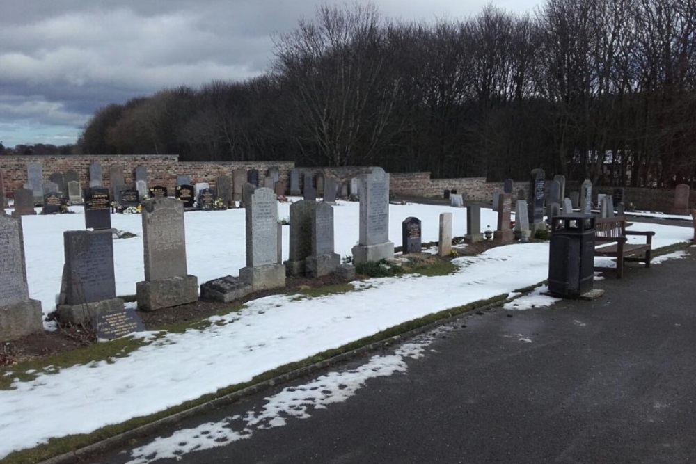 Commonwealth War Graves Ormiston Cemetery #1