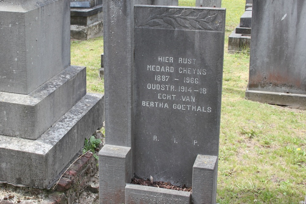 Belgian Graves Veterans Snellegem #2