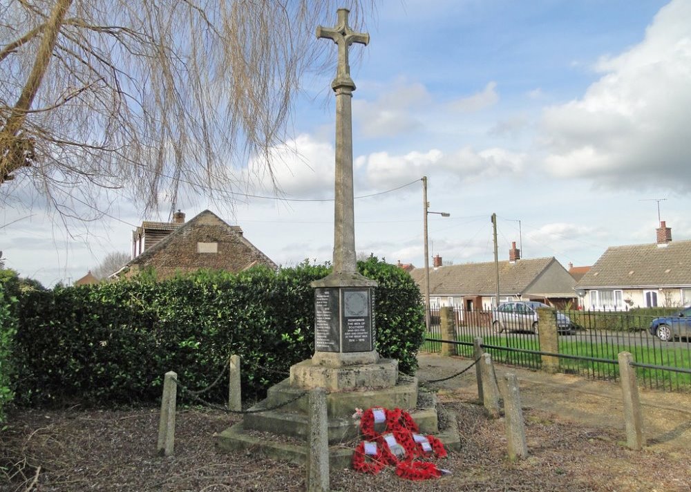 Oorlogsmonument Southery #1