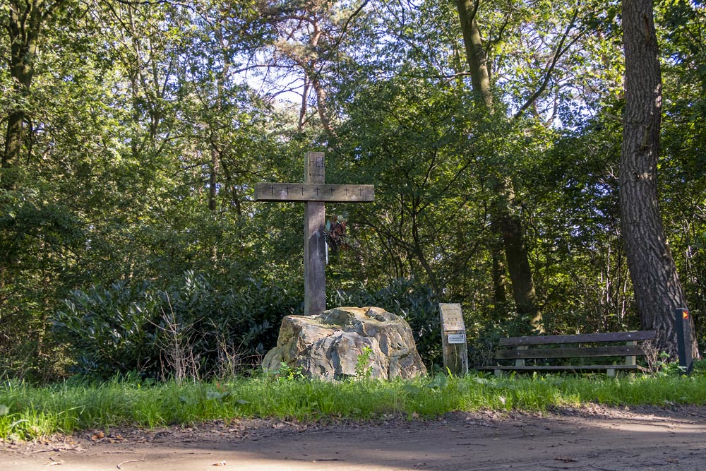 Remembrance Cross Baarlo