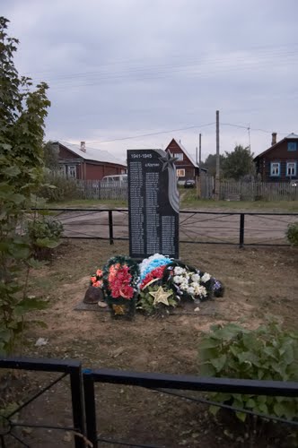 Oorlogsmonument Krutovo #1