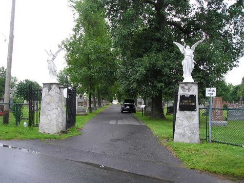 Commonwealth War Grave Boucherville Cemetery #1