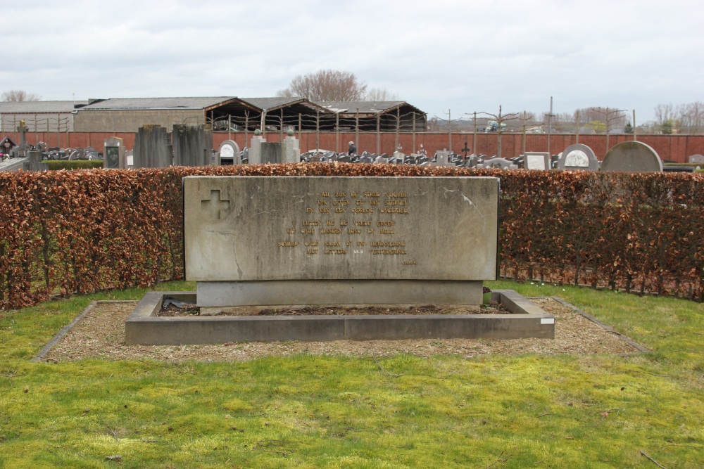 Memorial Cemetery Opwijk #2