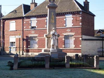 Oorlogsmonument Inchy-en-Artois #1