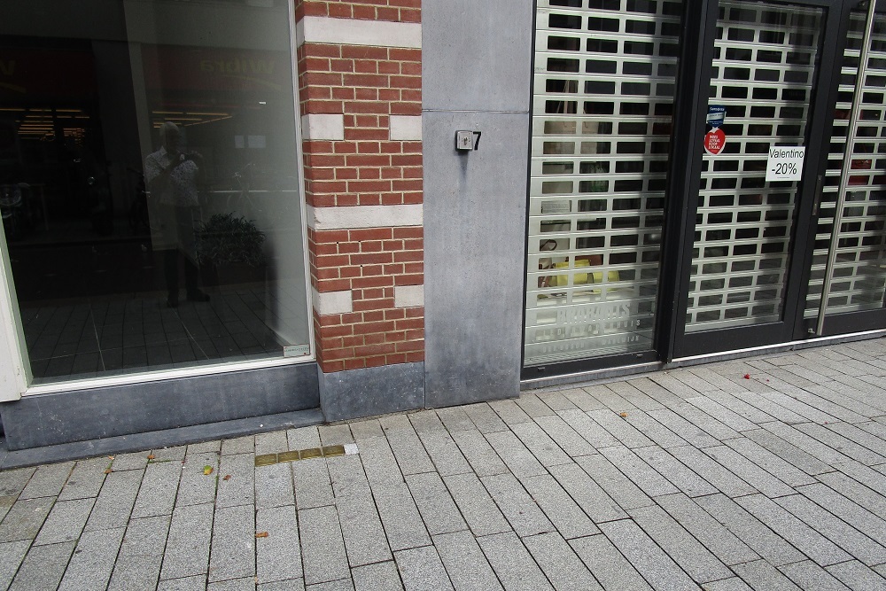 Stolpersteine Vughterstraat 9 #4