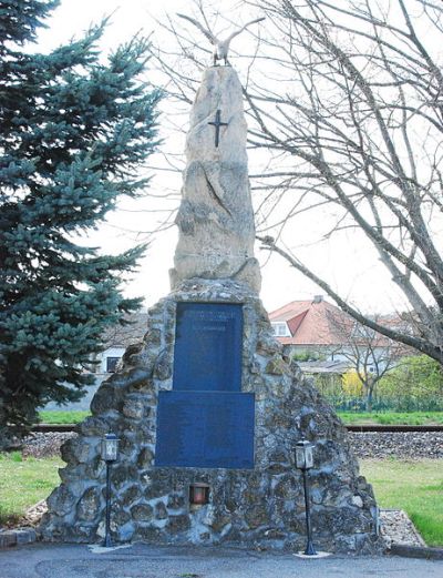 Oorlogsmonument Hauskirchen #1