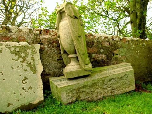 Oorlogsgraven van het Gemenebest Foveran Old Churchyard #1