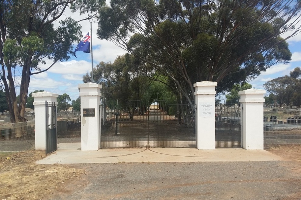 Commonwealth War Graves Nhill Public Cemetery