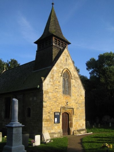 Oorlogsgraven van het Gemenebest St. Helen Churchyard