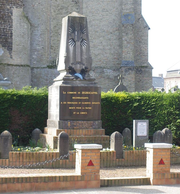 Oorlogsmonument Zegerscappel #1