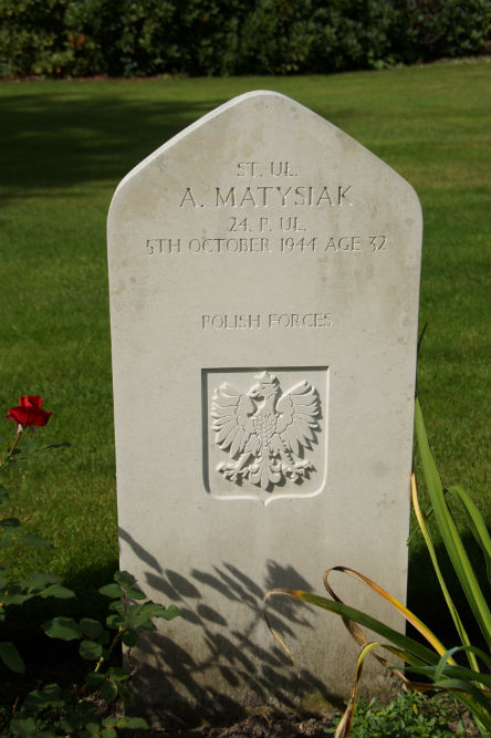 Polish War Graves Commonwealth War Cemetery Mook #4