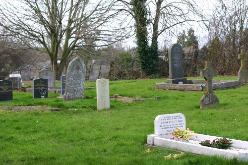 Commonwealth War Grave St. Mary Churchyard #1