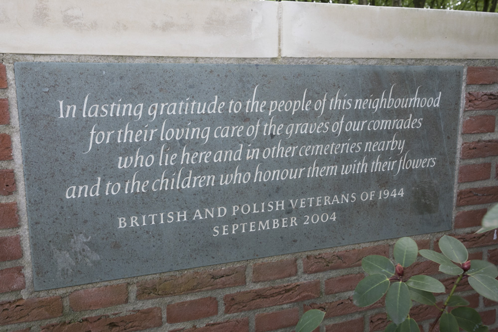 Memorials Oosterbeek War Cemetery #3