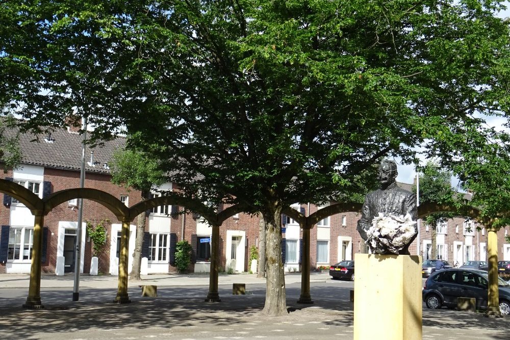 Monument Burgemeester van de Mortel Tilburg #1