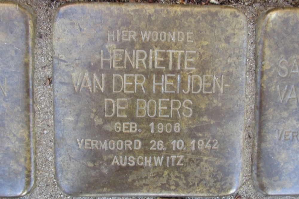 Stolpersteine Van der Does de Willeboissingel 28 #3