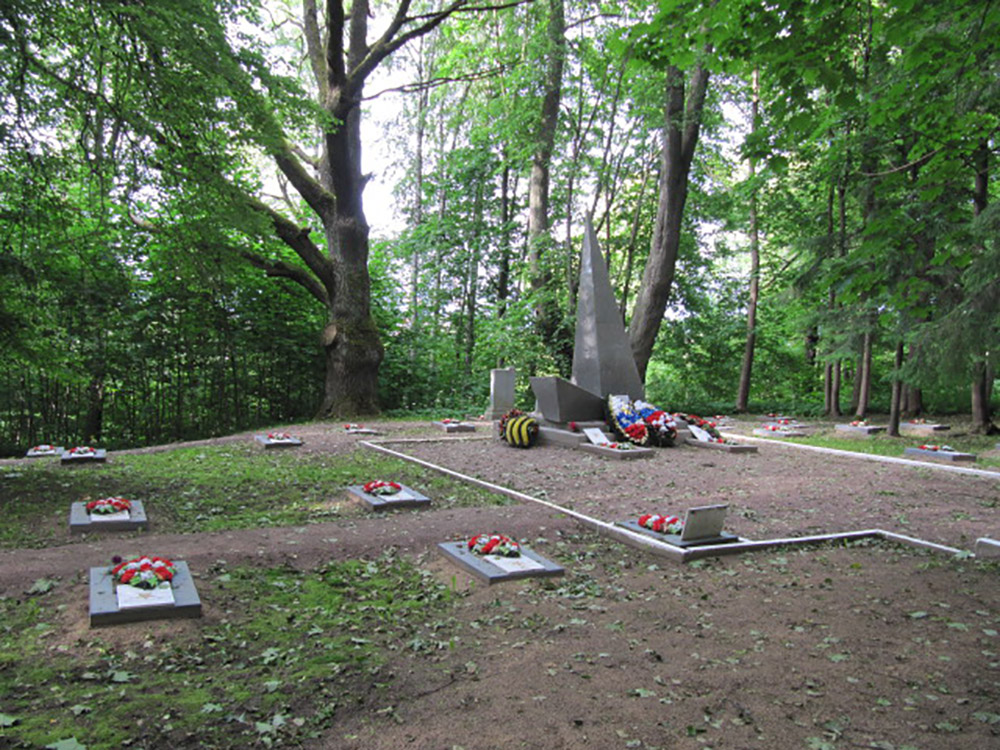 Soviet War Cemetery Lomonosov #1