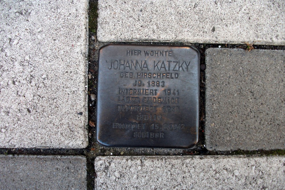 Stumbling Stones Haydnstraße 45 #1
