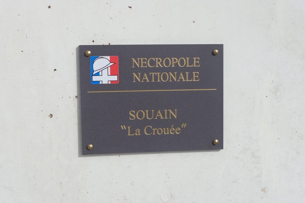 Franse Oorlogsbegraafplaats La Croue #4