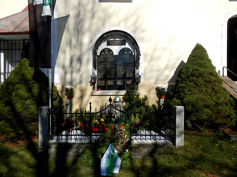 War Memorial Sankt Oswald in Freiland