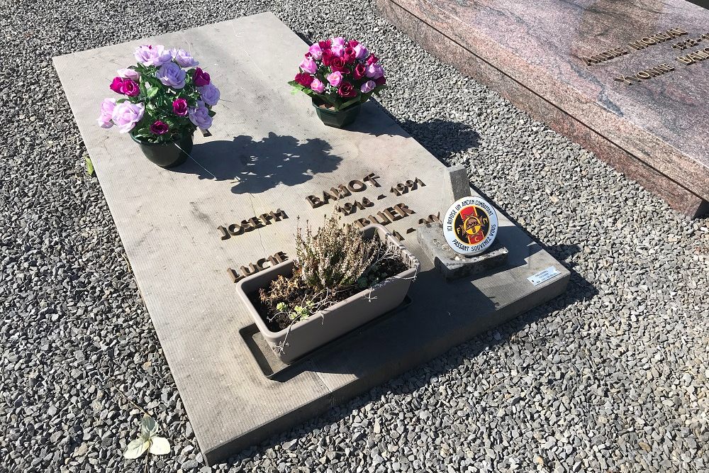 Belgische Graven Oudstrijders Louette-St.Denis #2