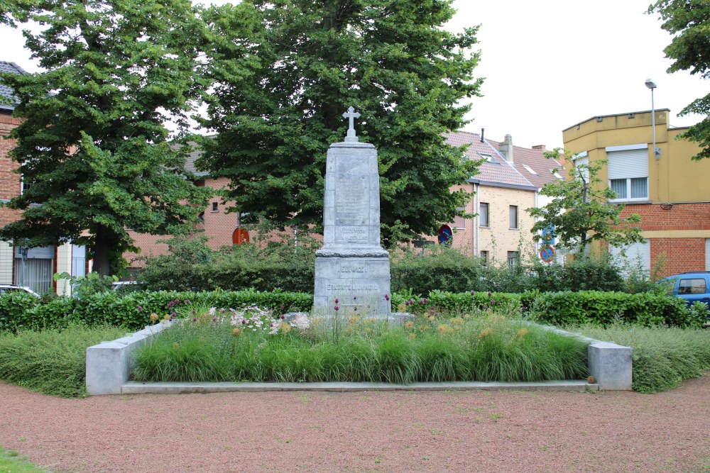 Oorlogsmonument Machelen #1