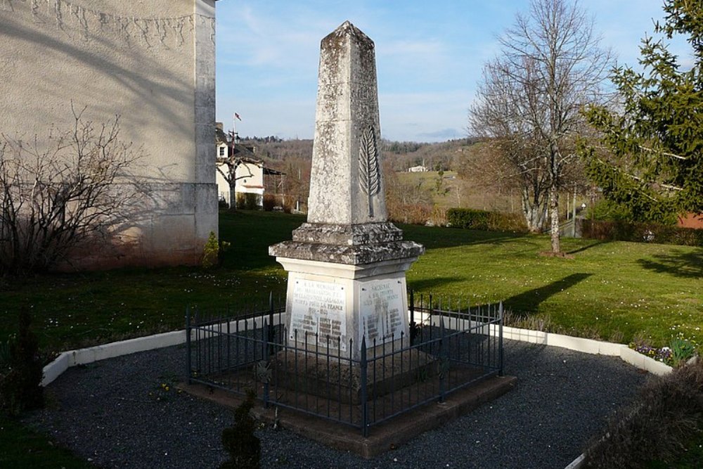 War Memorial Salagnac #1