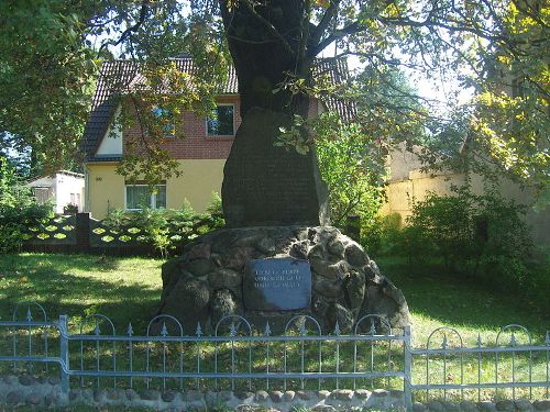 Oorlogsmonument Weiag #1