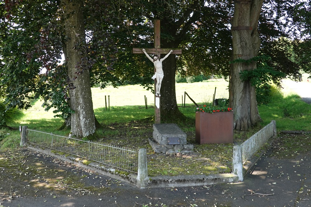 Oorlogsmonument Desnié #3
