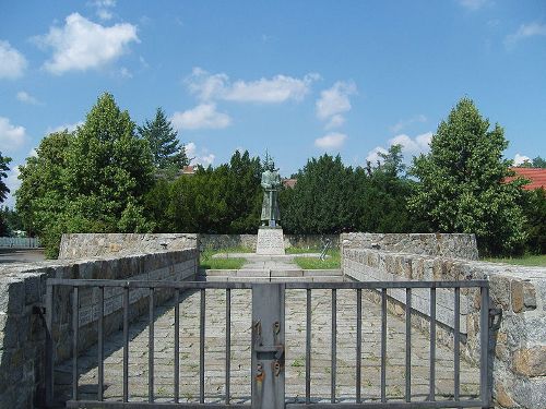 Oorlogsmonument Freienhufen #1