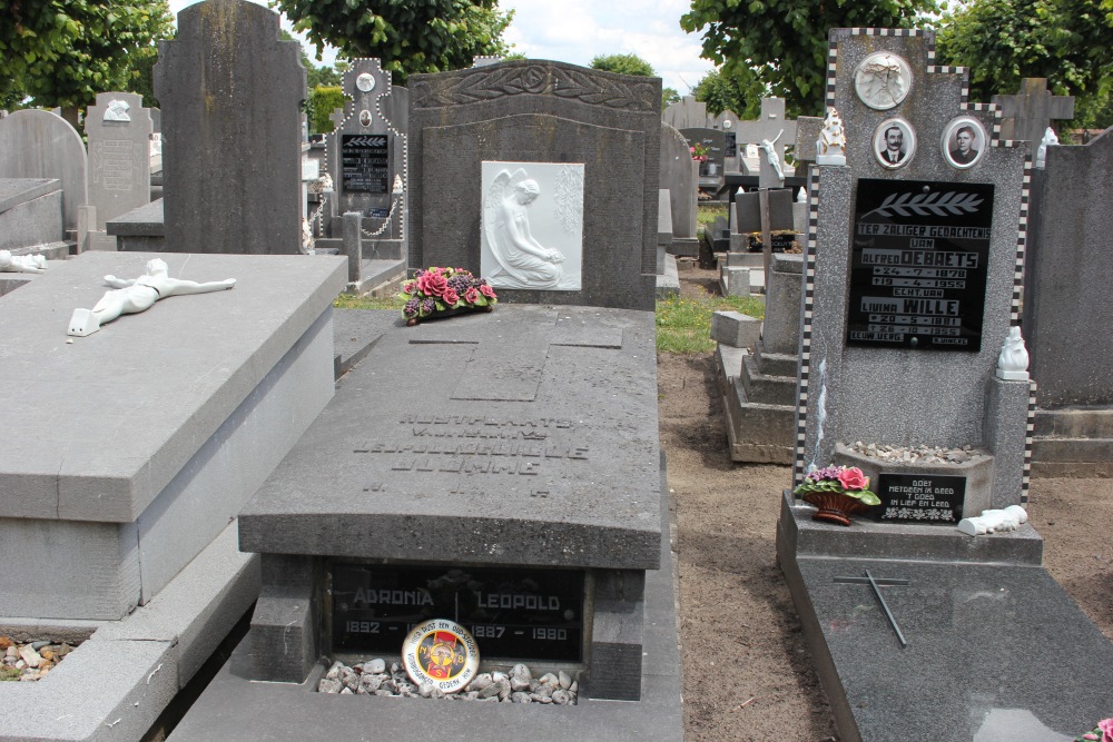 Belgian Graves Veterans Maldegem #1