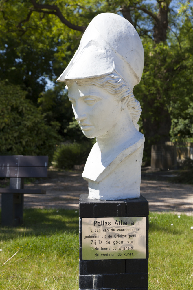 War Memorial Hoek #4