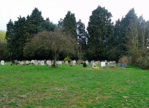 Commonwealth War Grave St Mary New Churchyard