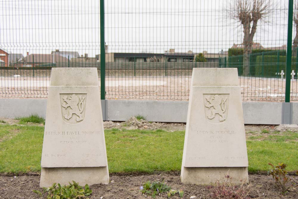 War Cemetery Veurne #2