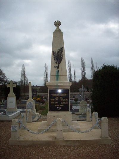 War Memorial Chennebrun #1
