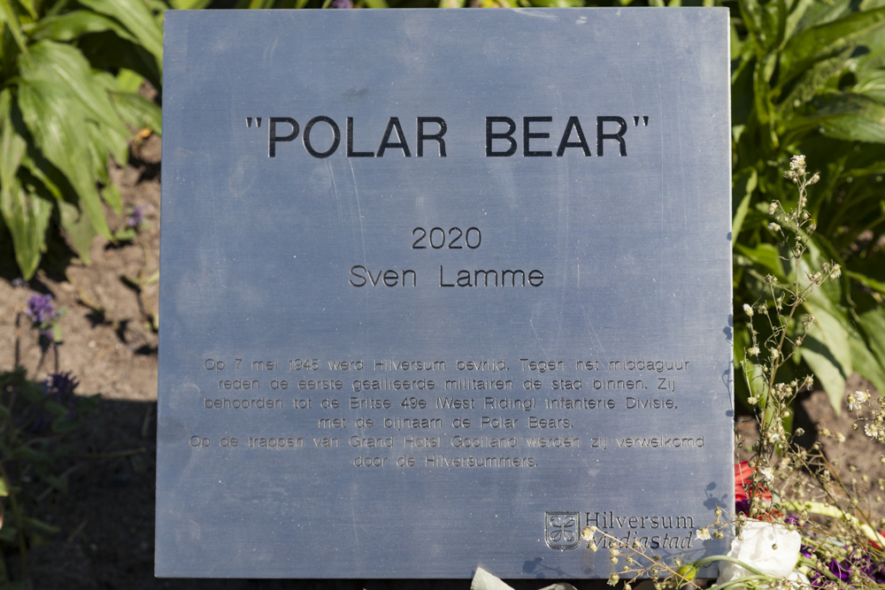 Polar Bear Monument Hilversum #2