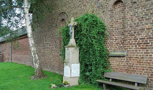 Oorlogsmonument Eckum #2