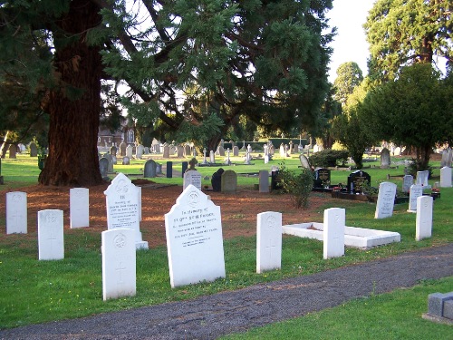 Commonwealth War Graves Priory Road Cemetery