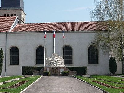 Oorlogsmonument Contrexéville #1