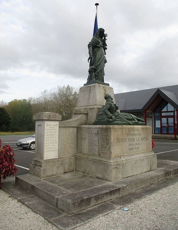 War Memorial Ploumagoar