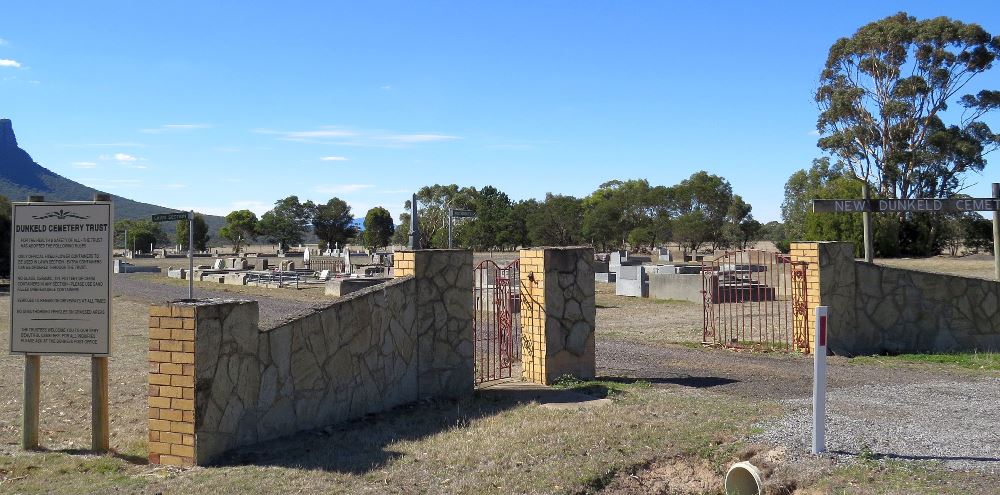 Oorlogsgraven van het Gemenebest Dunkeld Cemetery #1