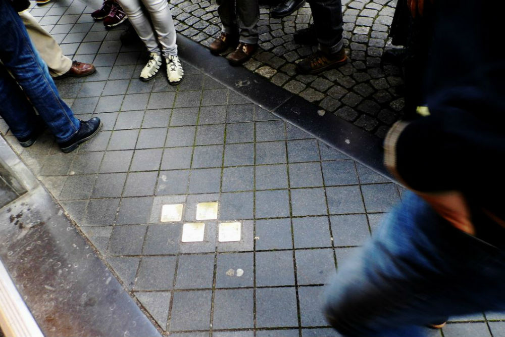 Stolpersteine Wolfstraat 12 #2