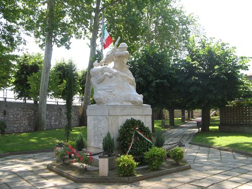 Oorlogsmonument Cannara #1