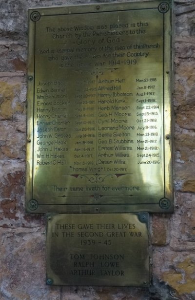 Oorlogsmonument St. Mary Church North Cuckney #3