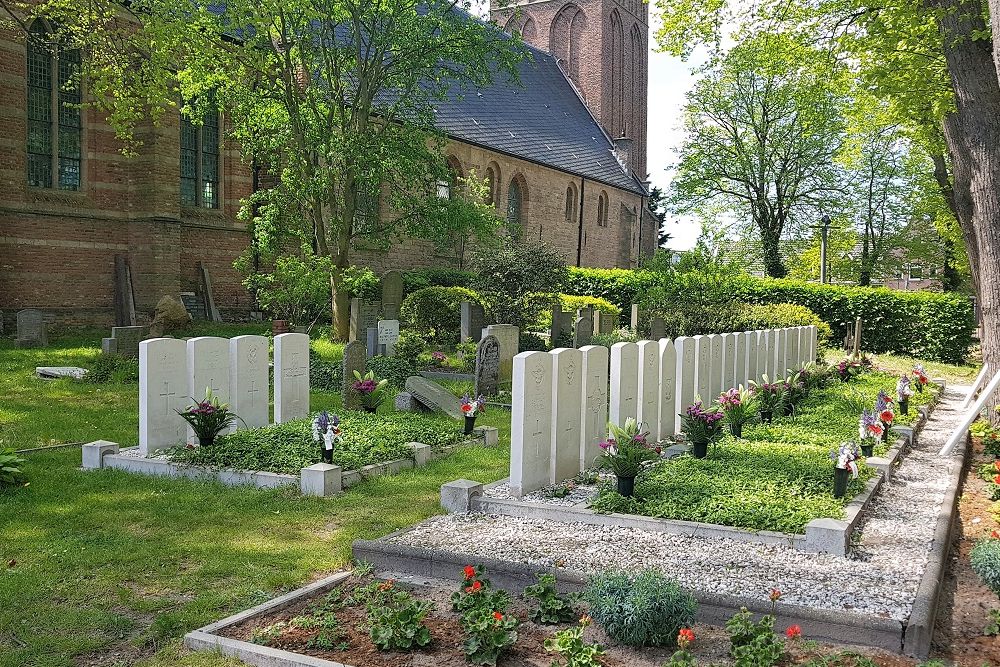 Commonwealth War Graves Protestant Cemetery Castricum #4
