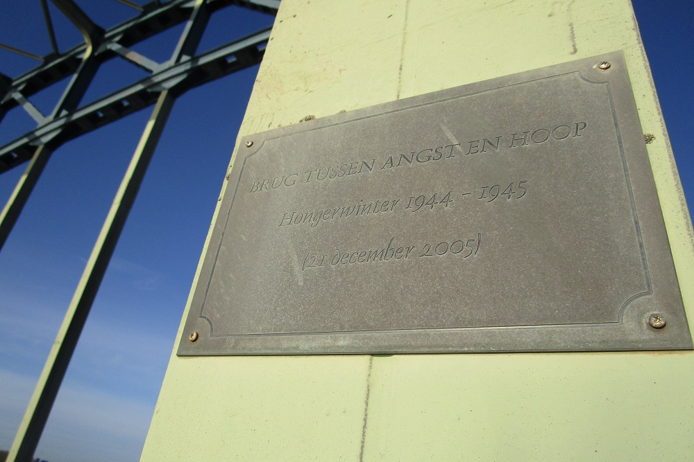 Memorial IJssel bridge #1