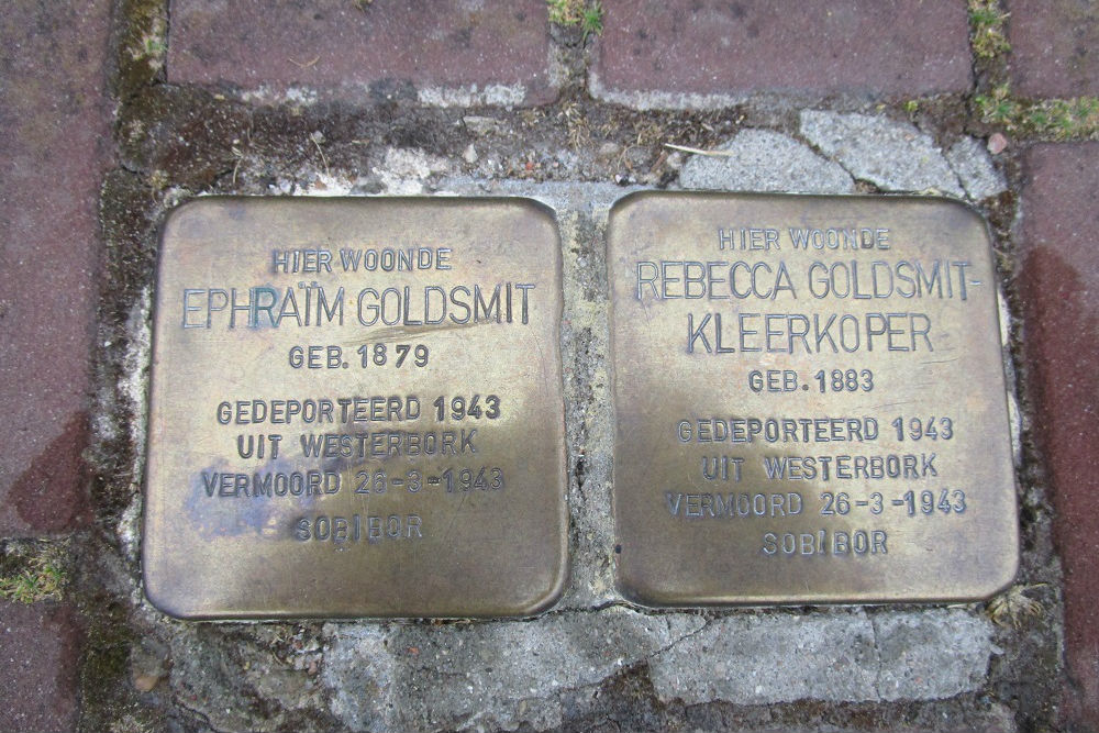 Stumbling Stones Meerweg 52 (was Voordijk 48) #1